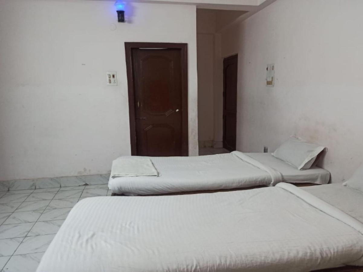 Oyo 80830 Hotel Buddha International Bodh Gaya Exterior photo